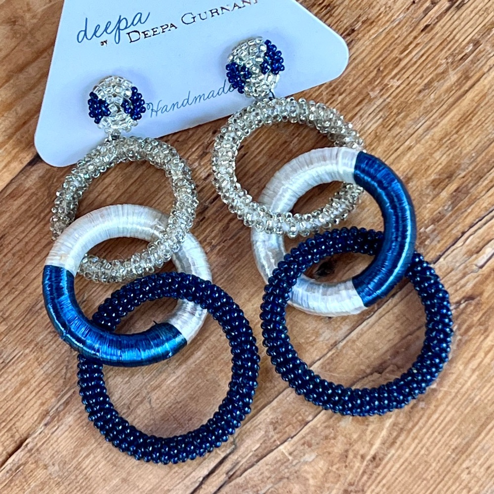 πΊπHPππΊ NWT Deepa Gurnani Beaded Triple Hoop Chandeliers - Picture 10 of 13